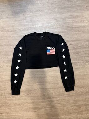 NASA Black Star-Print Cropped Long-Sleeve Top